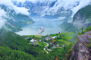 Top 5 Tourist Attractions in Norway | Travel.Earth